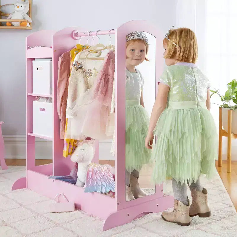 Centro de disfraces Kids See and Store